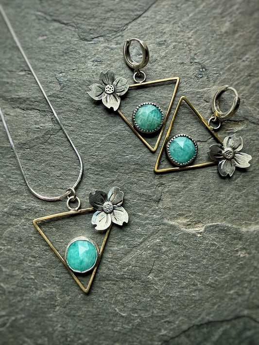 Dogwood blossom mixed metal necklace