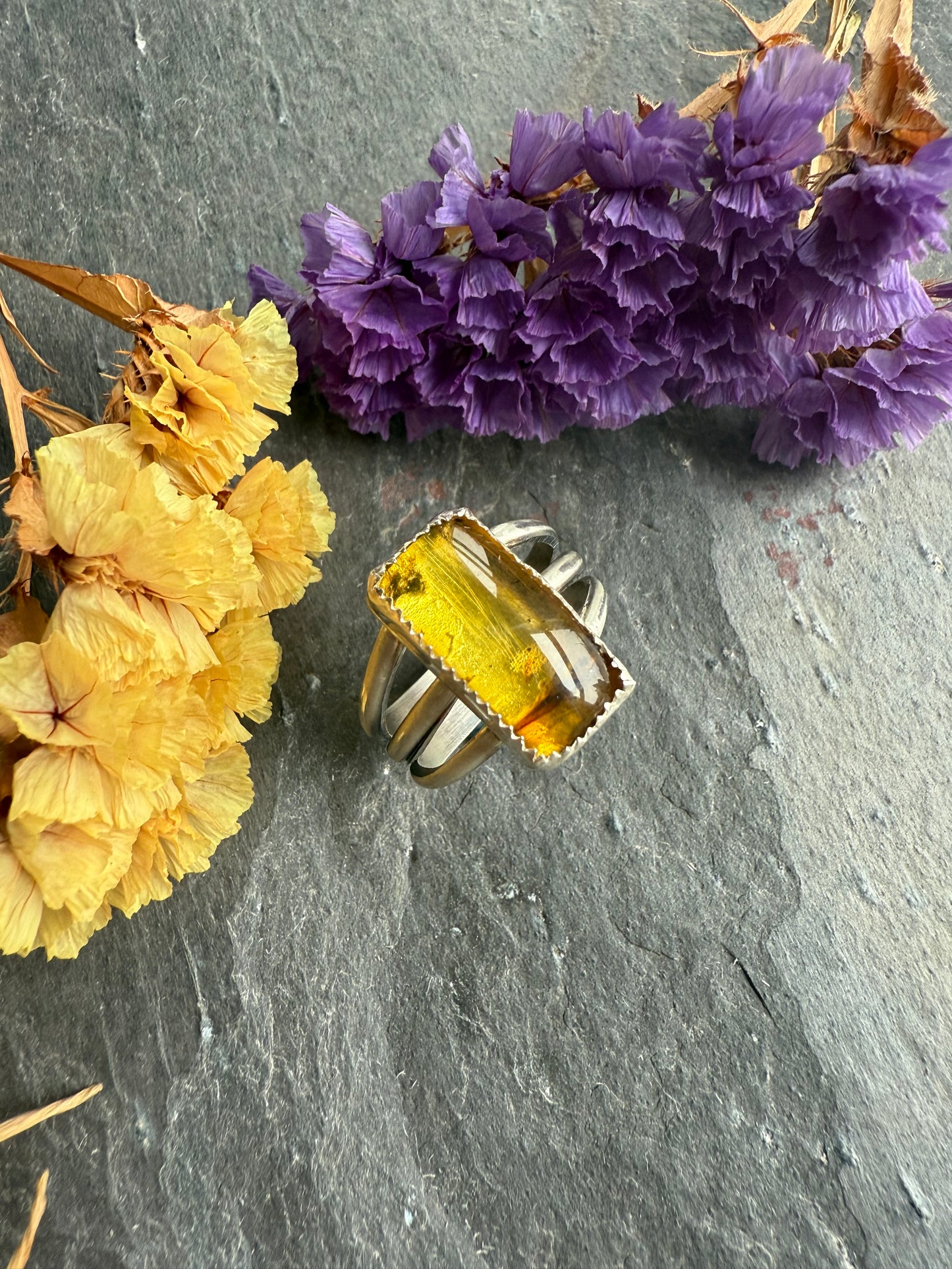 Gold bar ring - size 8.5