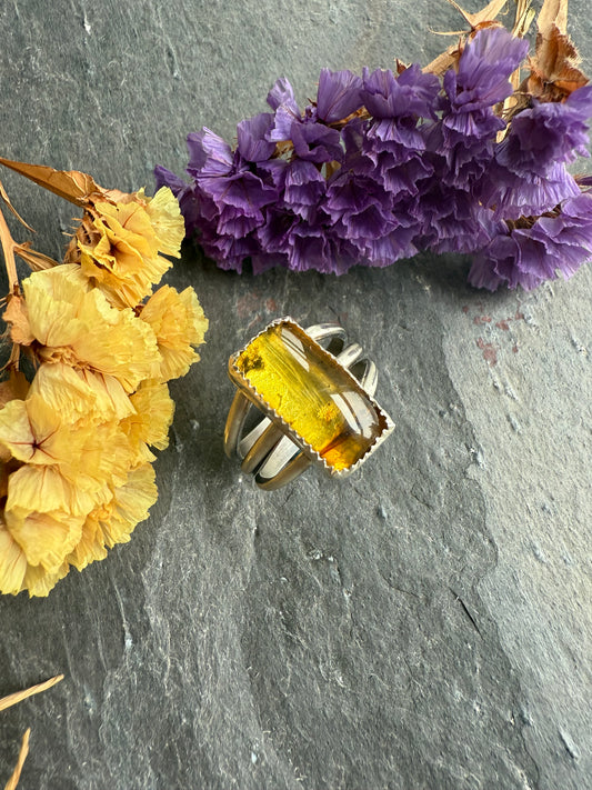 Gold bar ring - size 8.5
